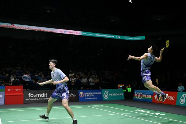 1736607208027089774.jpg (体育)(5)羽毛球——马来西亚公开赛:陈柏阳_刘毅晋级男双四强XxjpseC007225_20250110_PEPFN0A001.jpg